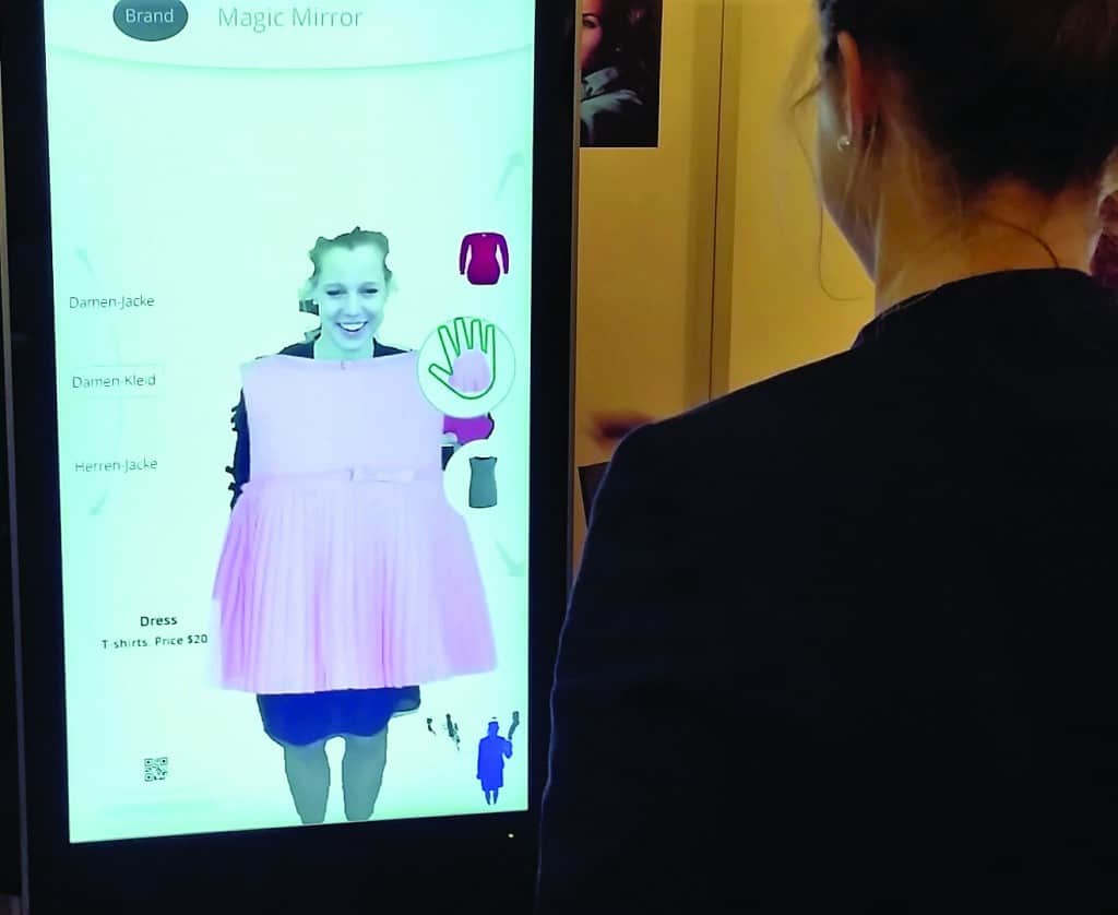 Magic Schaufenster's Magic Mirror allows you to virtually try on clothes