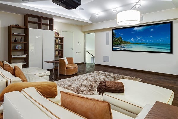 Crystal Screens announces seamless 130” projection screens for the home theatre market